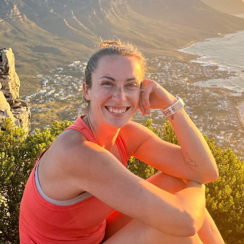 Amsterdam Anne Frank: Small-Group Walking Tour & Local Guide - Exploring the Jewish Quarter and the Synagogue