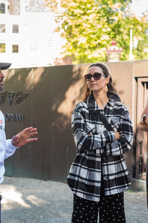 Amsterdam: Anne Frank Walking Tour - Walking Through Amsterdam’s Jewish Neighborhoods