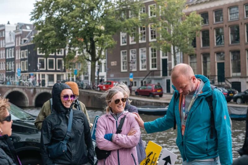 Amsterdam: Anne Frank Walking Tour - The Role of Knowledgeable Guides in Deepening Understanding
