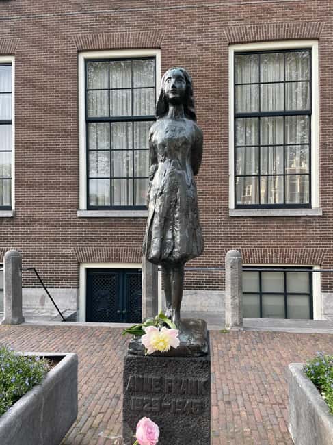 Amsterdam: Anne Frank's Amsterdam Walking Tour - Key Points