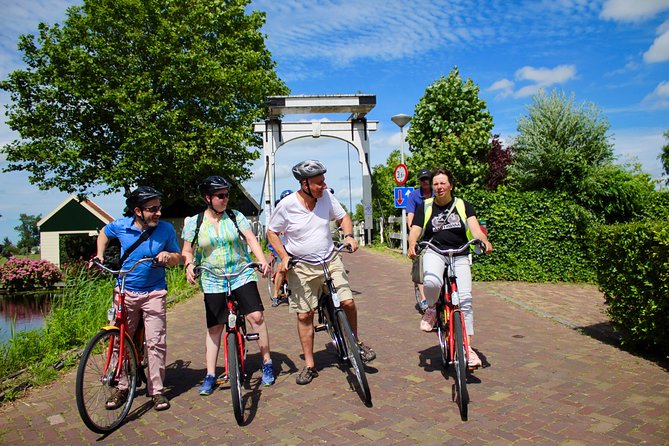 Amsterdam Bike Rental with free GPS narrated bike tour - Key Points