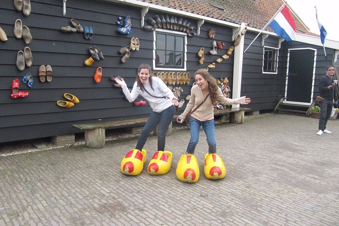 Amsterdam Bike Rental with free GPS narrated bike tour - The GPS Narration App: Your Personal Tour Guide