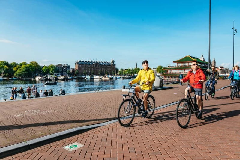 Amsterdam Bike Tour in Small Group + Optional Canal Cruise - The Cycling Experience and Group Dynamics