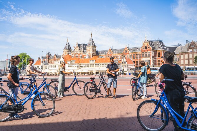 Amsterdam Bike Tour With Optional Canal Cruise (small-goups) - Starting Point and Meeting Logistics at Nieuwezijds Voorburgwal