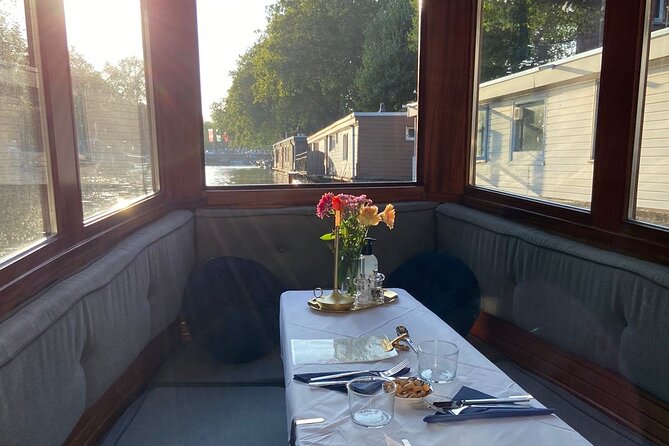Amsterdam Breakfast Cruise on Private Luxury boat - 2hrs - Key Points