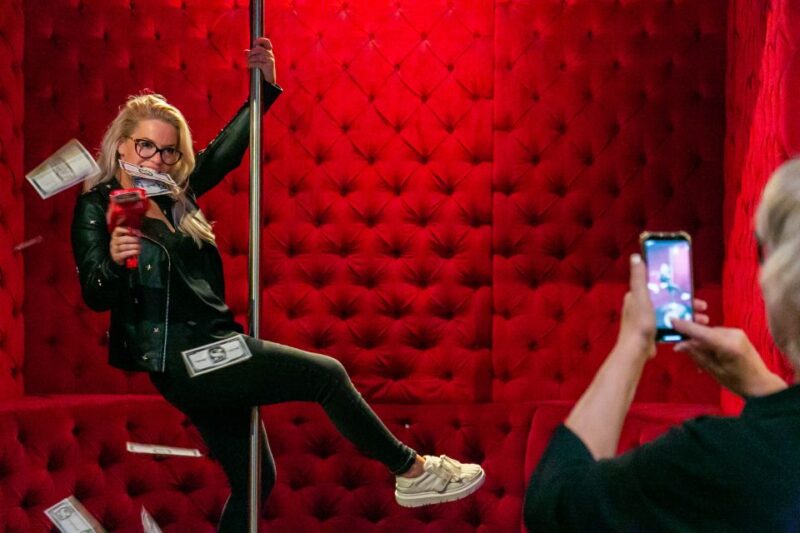 Amsterdam: Brothel Tour with Sex Worker Guide + Free Drink - The Guide’s Role in Creating a Comfortable Atmosphere