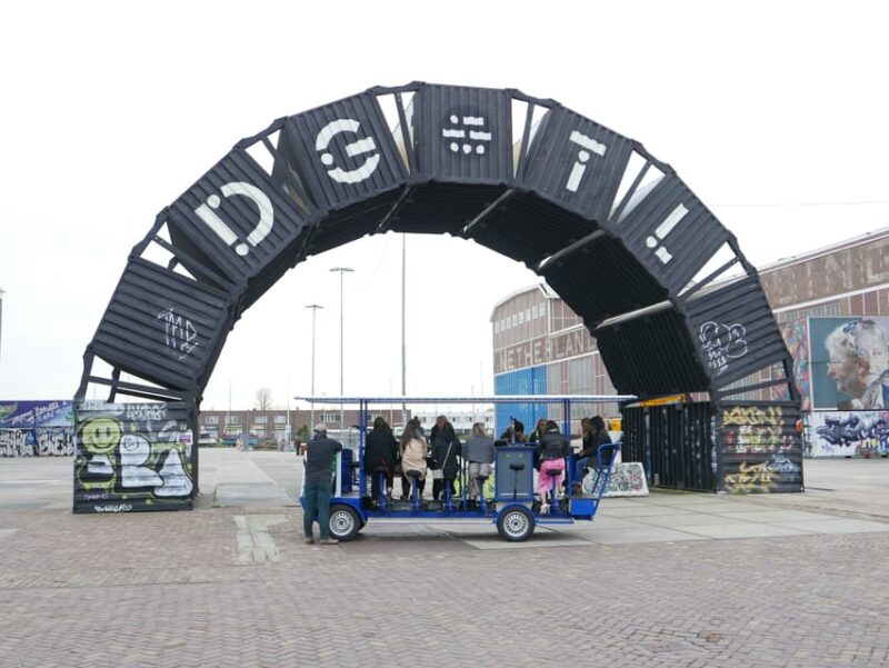 Amsterdam: BUBBLES & BIKE Prosecco Tour - The Original - Key Points