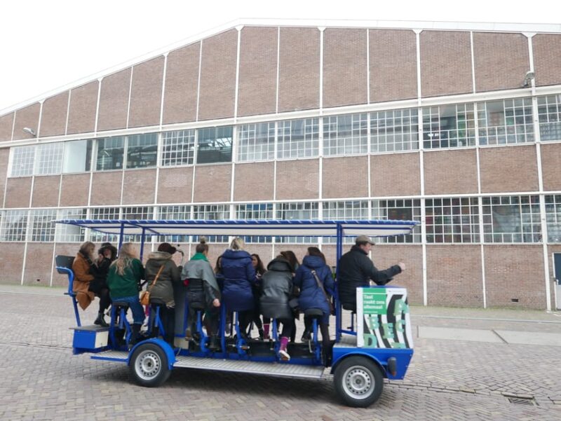 Amsterdam: BUBBLES & BIKE Prosecco Tour - The Original - The Fun Factor: Guides and Atmosphere