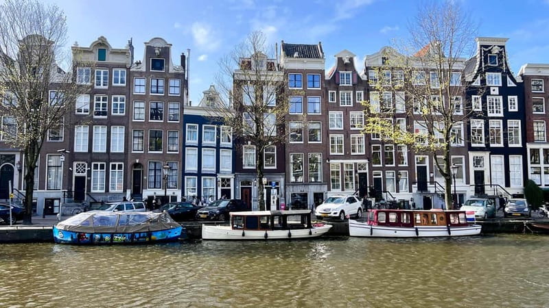 Amsterdam Canal Boat Tour with Live Guide - Flexibility and Booking Options