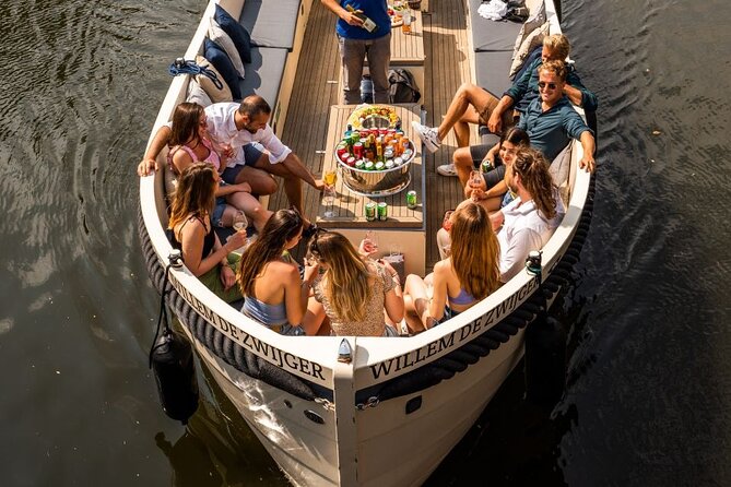 Amsterdam: Canal Booze Cruise with Unlimited Drinks Option - The Drinks and Refreshments on Board