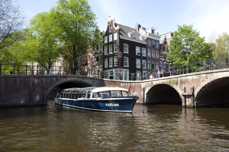 Amsterdam: Canal Cruise and Moco Museum Combined Ticket - Critical Review of the Experience and Tips for Visitors