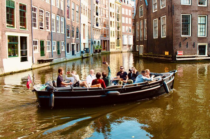 Amsterdam Canal Cruise on a small open boat (max 12 guests) - Food and Beverage Options Onboard