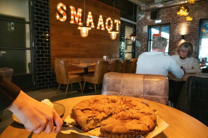 Amsterdam: Canal Cruise with Burger Menu in local restaurant - Value and Booking Flexibility