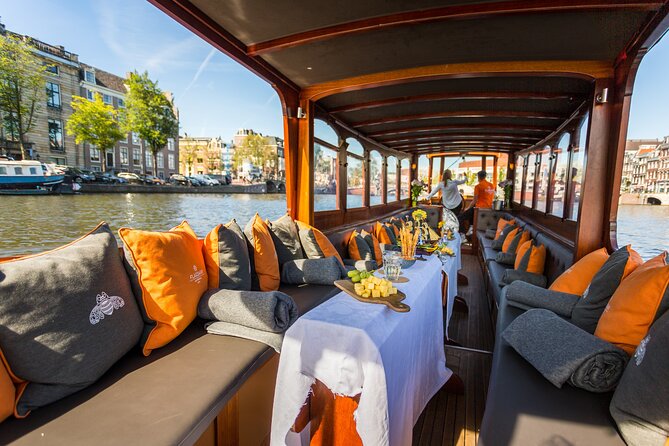 Amsterdam Canal Cruise with Cheese and Wine - Exploring Amsterdam’s Historic Canals and Key Landmarks