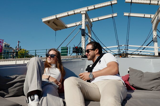Amsterdam Canal Cruise with Dutch Pancakes and Drinks - The Food and Drinks Experience on the Water