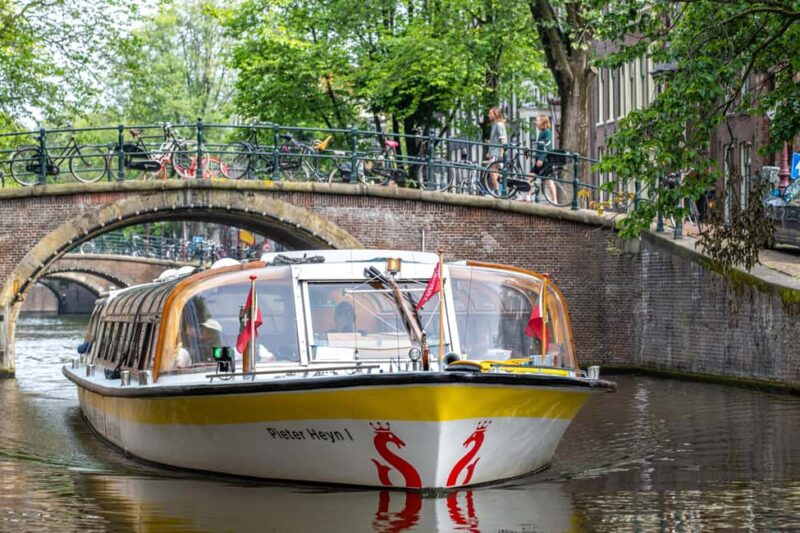 Amsterdam: Canal Cruise with Free Dutch Stroopwafel - Starting Points and Route Highlights in Central Amsterdam