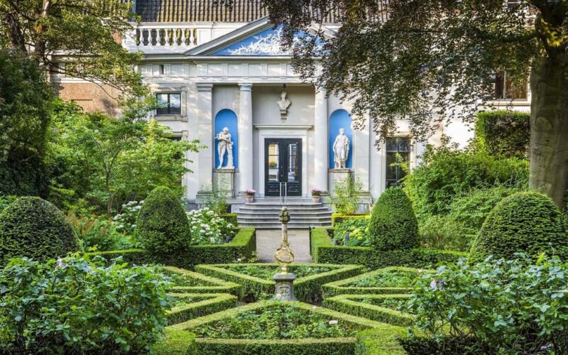 Amsterdam: Canal House Museum Van Loon Entry Ticket - Exploring the House and Its Art Collection