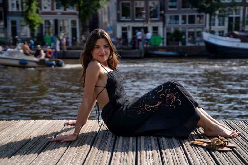 Amsterdam Canals Photoshoot: Private Solo, Family or Couples - Key Points