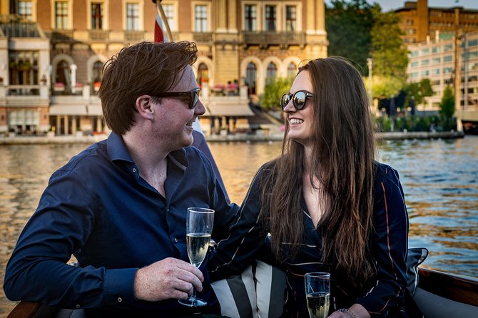 Amsterdam Champagne Private Canal Cruise - Discover the Unique Charm of the Amsterdam Champagne Private Canal Cruise