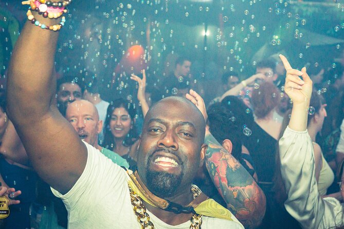 Amsterdam: City Centre Bar Crawl and Nightlife Experience - Navigating the Night with WhatsApp