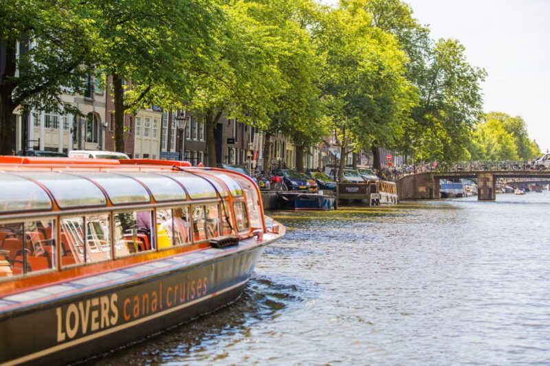 Amsterdam Combo: Madame Tussauds and Canal Cruise - The Scenic Canal Cruise with Multilingual GPS Audio