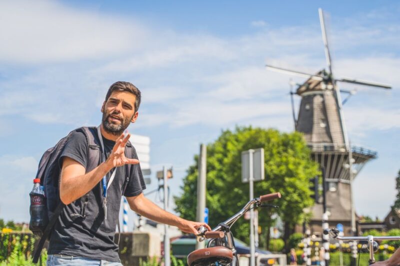 Amsterdam: Countryside Bike Tour - The Guide in Spanish and the Small Group Advantage