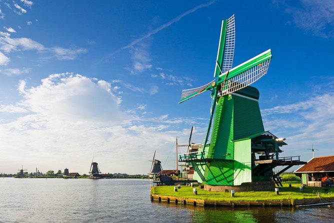 Amsterdam countryside tour by car - The Small-Group Advantage and Guide Expertise