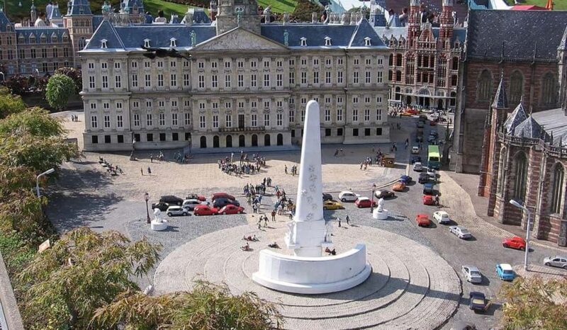 Amsterdam: Dam Square and Red Light District Walking Tour - The Influence of Amsterdam’s Canals and Bridges