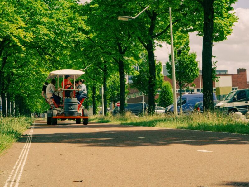 Amsterdam: Dutch Beer Bike Blast Tour with Onboard Bar - The Experience: Music, Fun, and Social Vibes