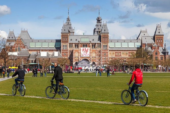 Amsterdam: E-Bike Sightseeing Tour - Discovering Museumplein and Its Iconic Sights