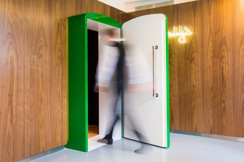 Amsterdam: Exclusive Heineken Experience VIP Tour Ticket - Logistics and Meeting Details