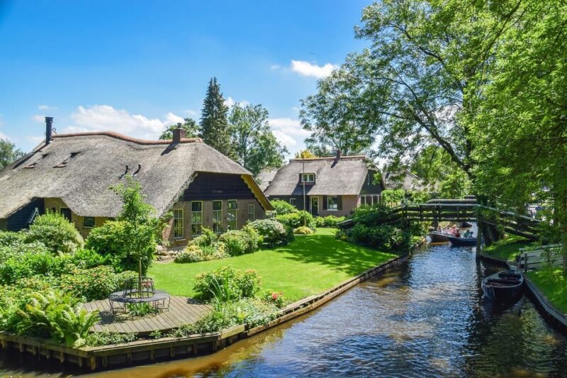 Amsterdam: Explore Giethoorn in a Private Tour with Driver - How This Tour Compares to Similar Experiences