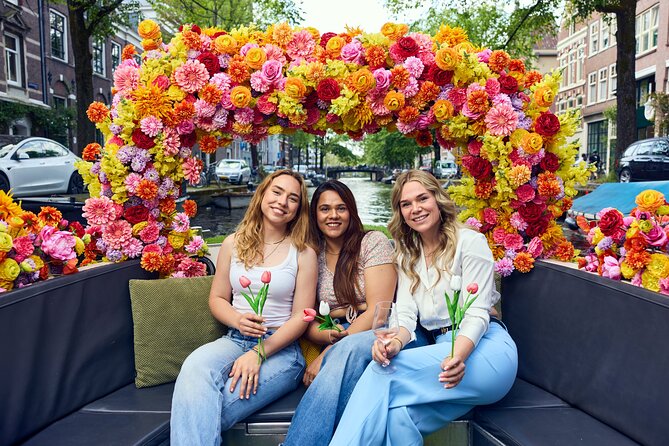 Amsterdam Flower Boat Canal Cruise with Local Guide - The Experience of a Guided Canal Tour with a Floral Touch