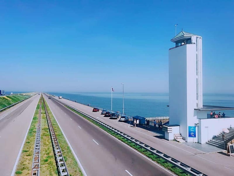 Amsterdam: Giethoorn, Afsluitdijk and Zaanse Schans Day Trip - Key Points