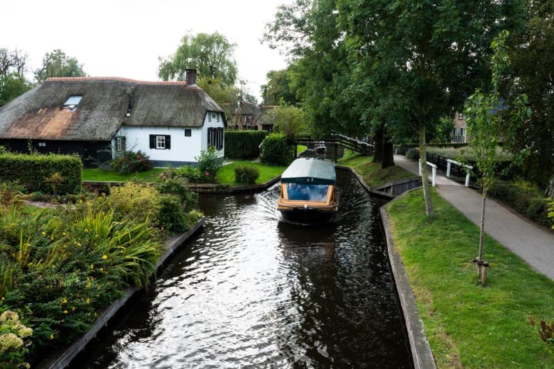 Amsterdam: Giethoorn Day Trip, Boat Tour, and Walking Tour - Practicalities and Accessibility