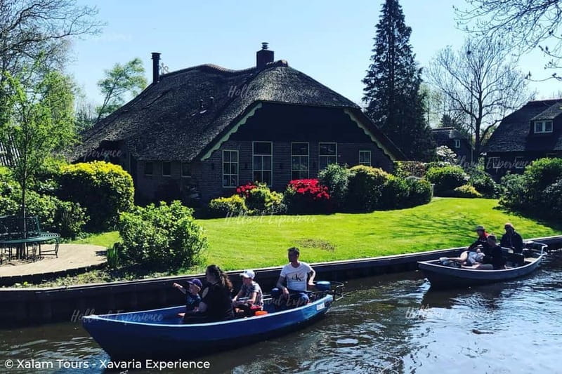 Amsterdam: Giethoorn, Public Boat Cruise, Visit Afsluitdijk - Exploring Giethoorn on Foot and by Water