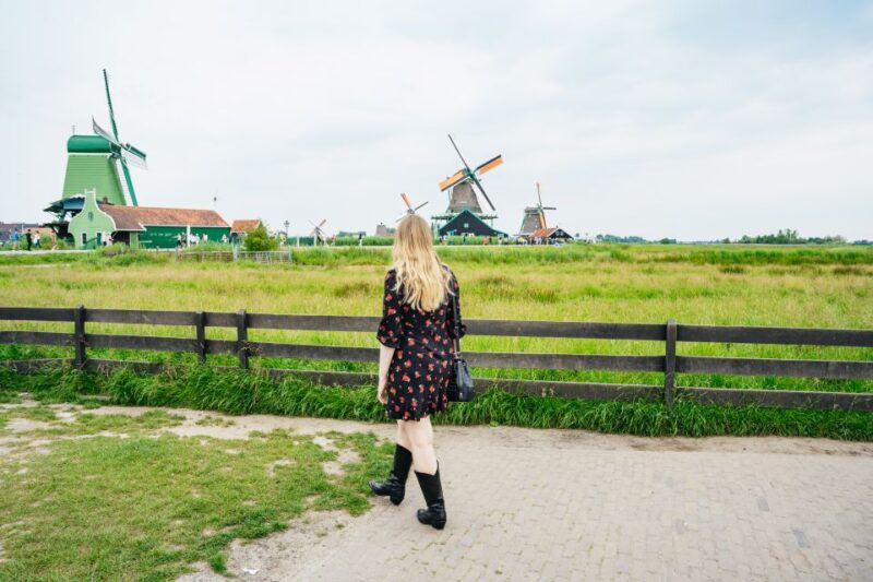 Amsterdam: Giethoorn, Volendam, and Zaanse Schans Tour - Food and Sampling Opportunities
