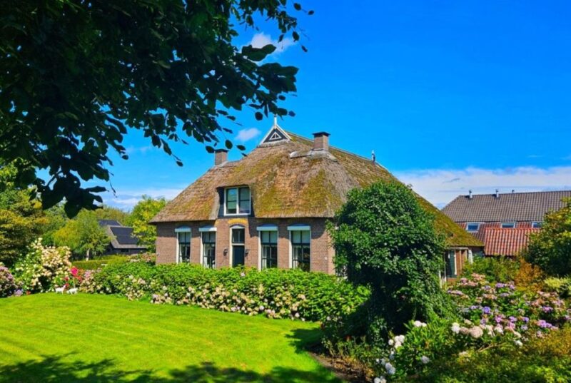 Amsterdam: Giethoorn, Zaandam & Zaanse Schans Tour w/ Pickup - Key Points