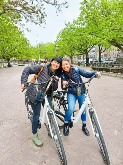 Amsterdam: Guided bike tour in French off the beaten track - Practical Details and Booking Information