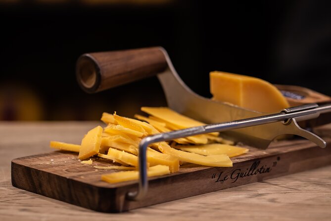 Amsterdam : Guided Cultural Food Tour - The Royal Palace and Its Historical Significance