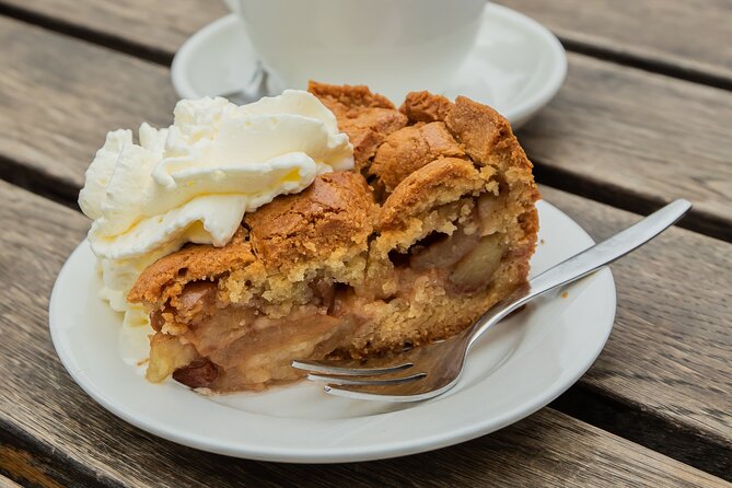 Amsterdam : Guided Cultural Food Tour - Architectural Marvel of Magna Plaza