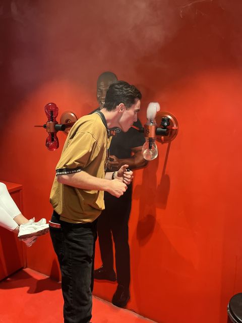 Amsterdam: Guided Ganja Walking Tour of Coffee Shops - Discovering the Begijnhof and Medieval Charm