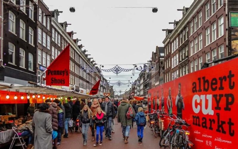 Amsterdam Highlights and Hidden Gems Private Tour - Vibrant Markets and Local Neighborhoods