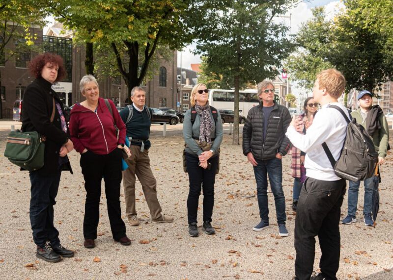 Amsterdam: Highlights Discovery tour - Pacing, Group Size, and Physical Demands