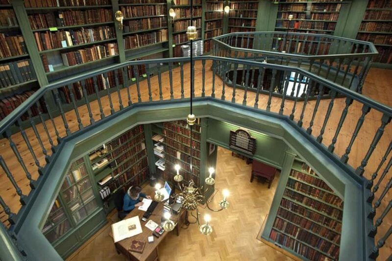 Amsterdam: Jewish Quarter Walking Tour - Who Will Appreciate the Jewish Quarter Walking Tour?