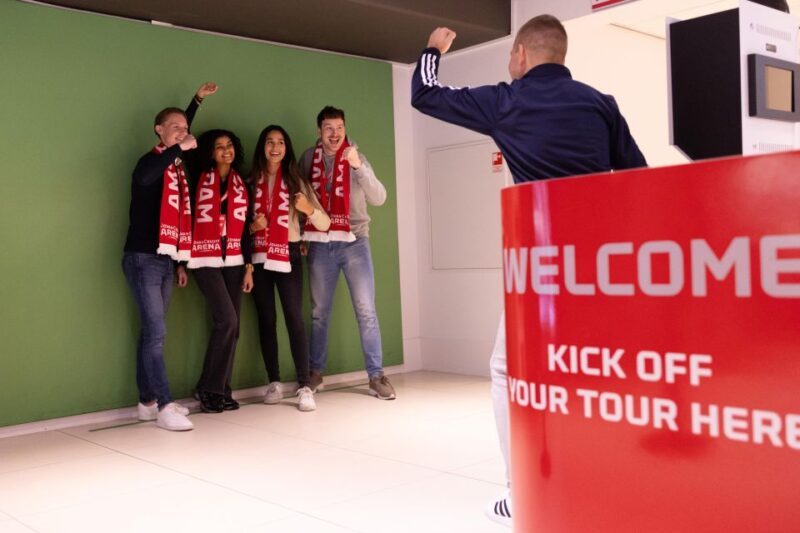 Amsterdam: Johan Cruijff ArenA Tour with Optional Guide - The Role of the Tour Guides