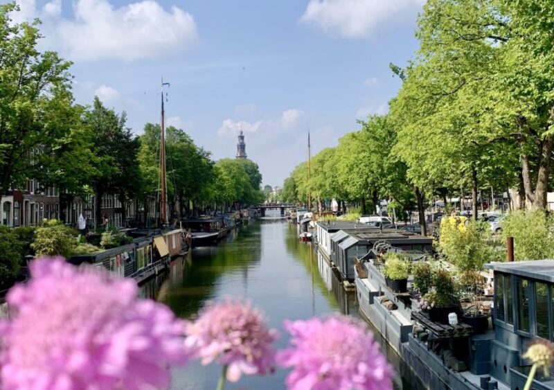 Amsterdam: Jordaan District Tour with a German guide - Visiting the Historic Churches and Cultural Sites