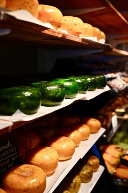 Amsterdam: Jordaan Food Tour of 10+ Local Classic Tastings - Who Should Consider This Tour