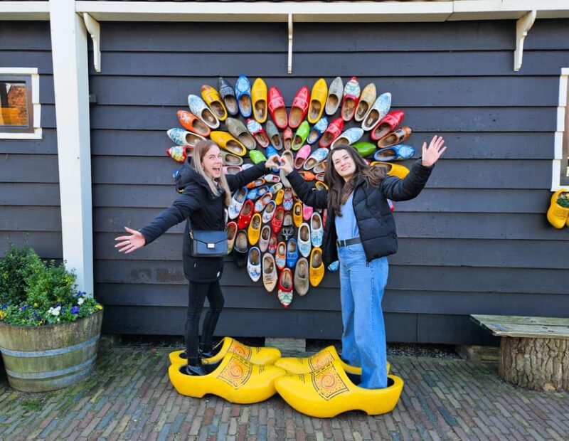Amsterdam: Keukenhof and Zaanse Schans Live Guided Day Tour - Key Points