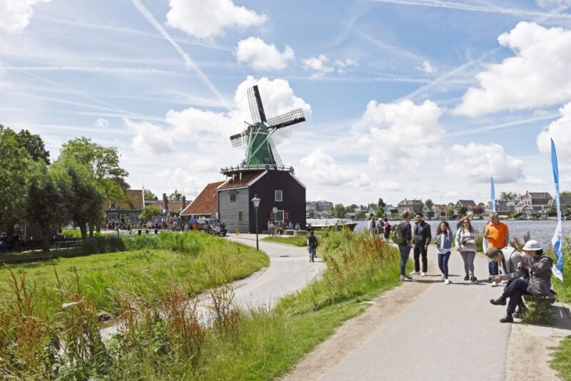 Amsterdam: Keukenhof and Zaanse Schans Live Guided Day Tour - Summary of Tour Strengths and Limitations